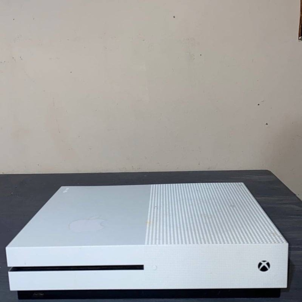 Xbox One S 1TB